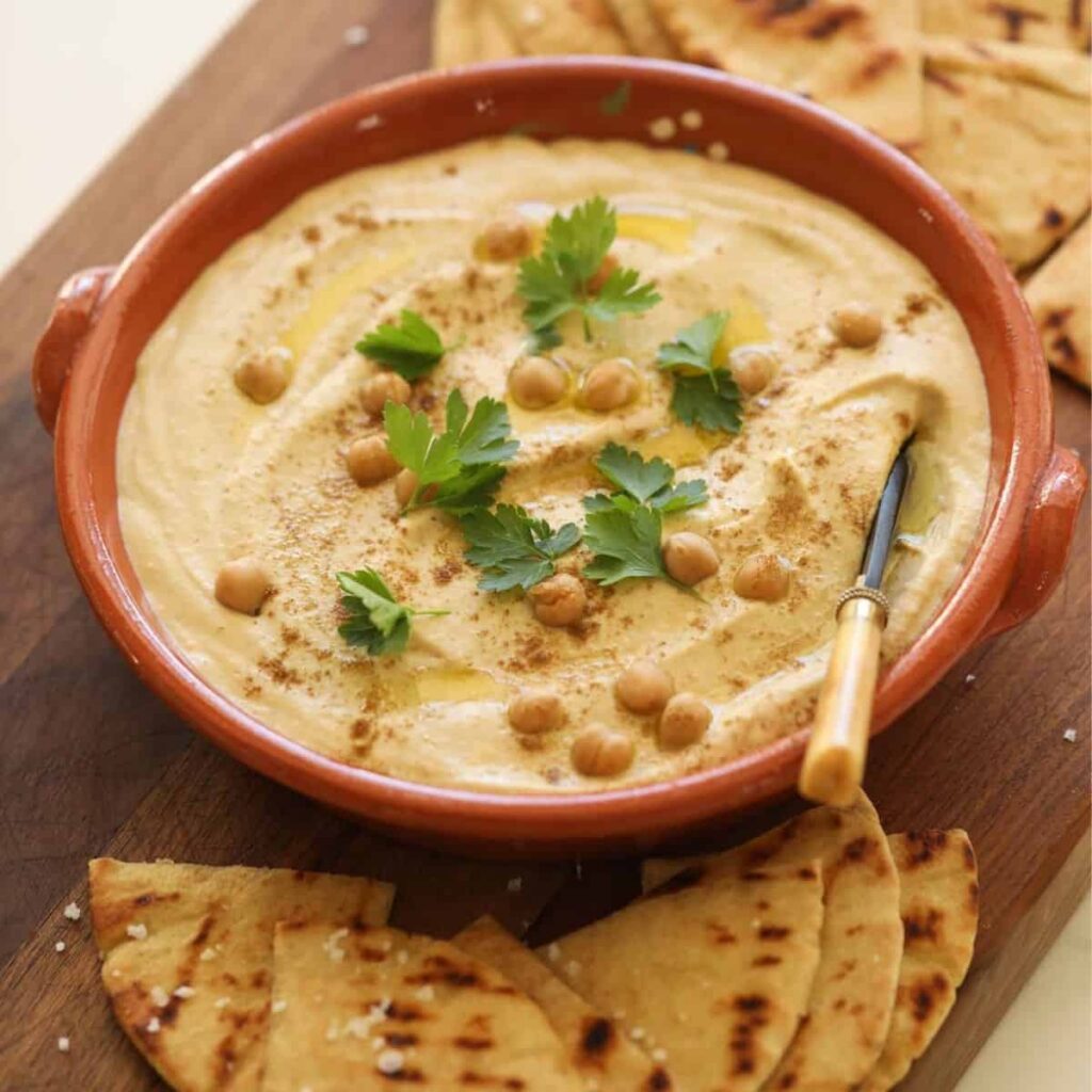 Hummus and Whole Wheat Pita​